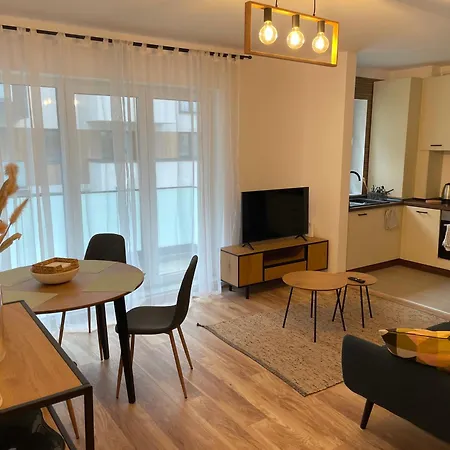 Urban Glow, 2 Bedroom Cosy - Coresi Mall Apartment Brasov