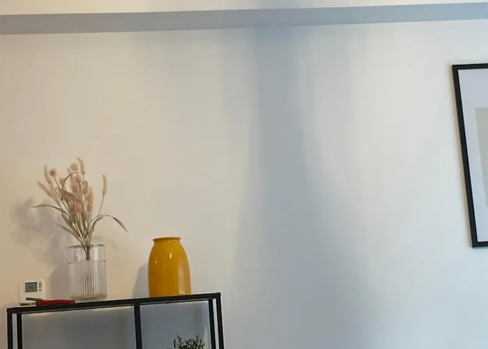 Urban Glow, 2 Bedroom Cosy - Coresi Mall *